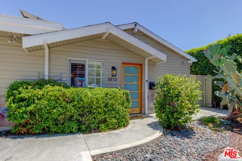3512 Greenwood Avenue