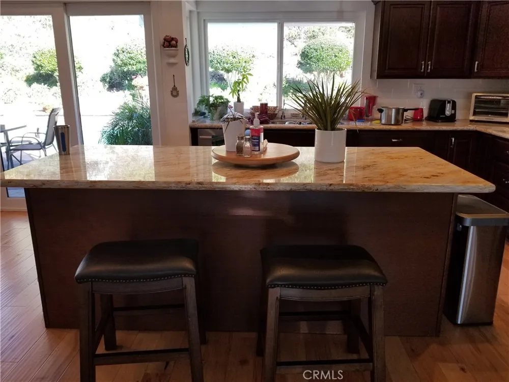 5920 Carell Agoura Hills, CA 91301