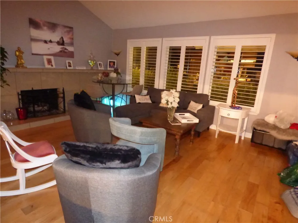 5920 Carell Agoura Hills, CA 91301