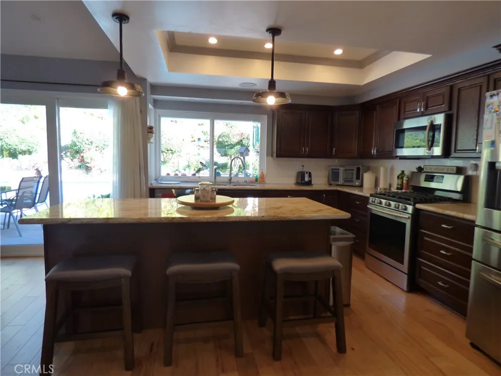 5920 Carell Agoura Hills, CA 91301