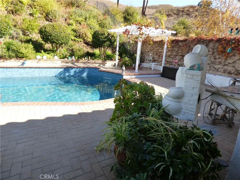 5920 Carell Agoura Hills, CA 91301