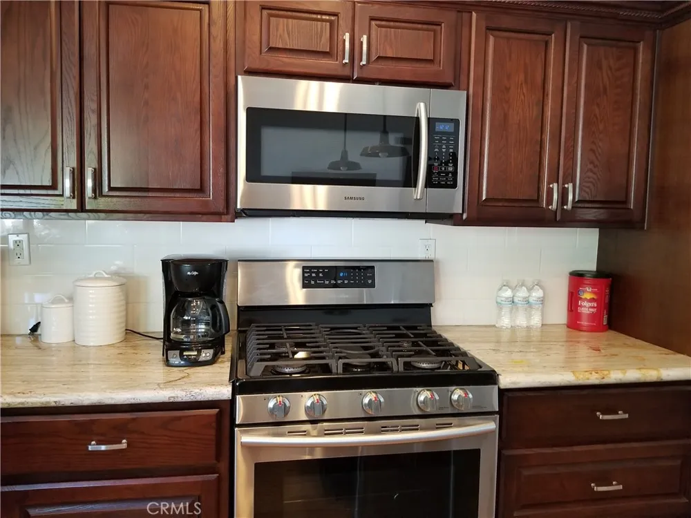5920 Carell Agoura Hills, CA 91301