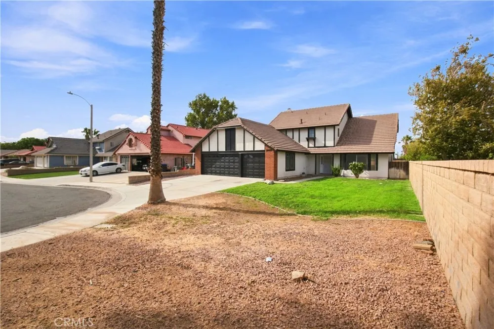 2001 Comstock Court Palmdale, CA 93551