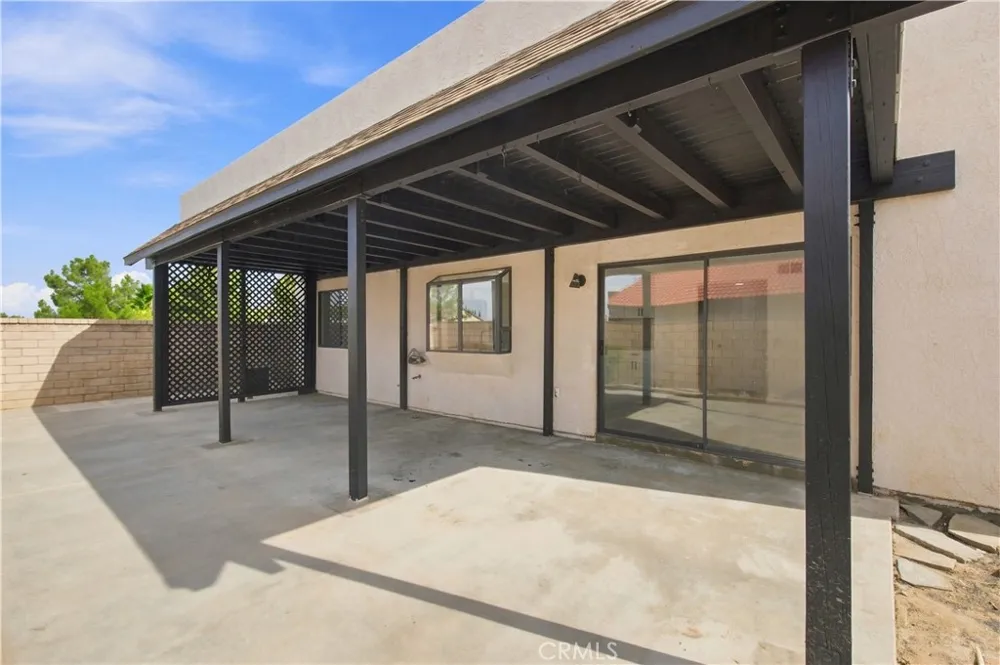 2001 Comstock Court Palmdale, CA 93551