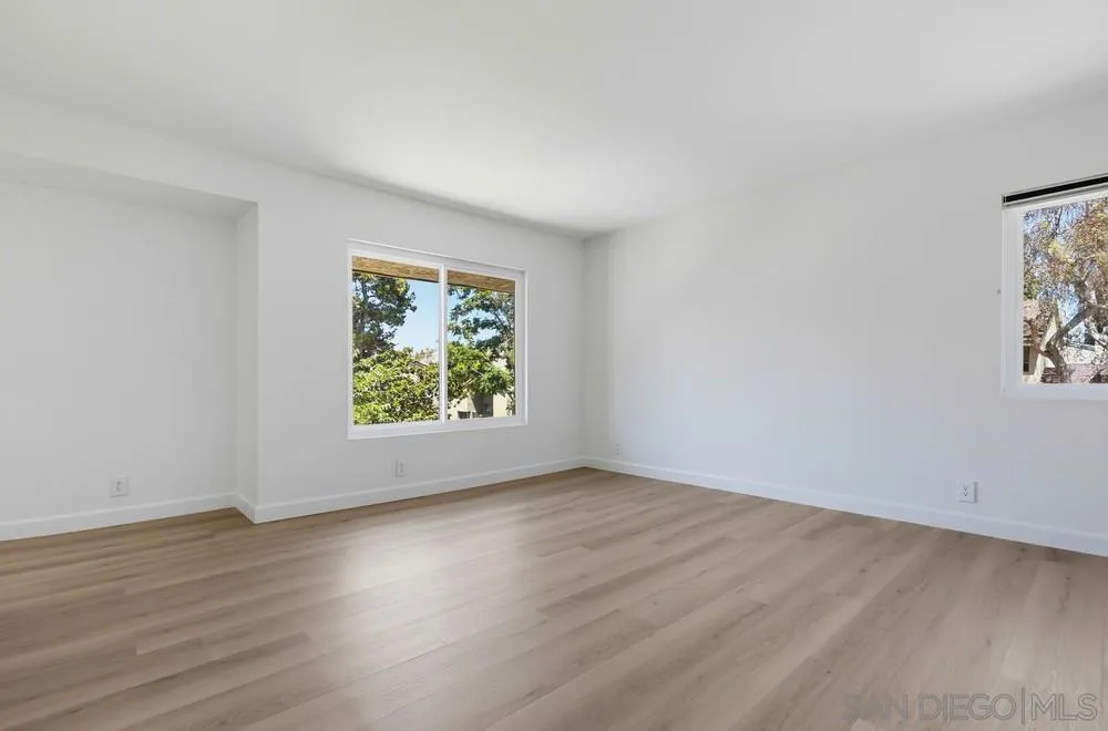 3249 Caminito Eastbluff #31 La Jolla, CA 92037