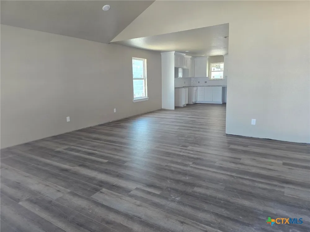 502 14th Street Gatesville, TX 76528