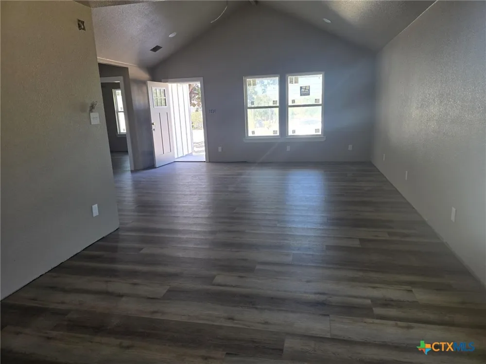 502 14th Street Gatesville, TX 76528