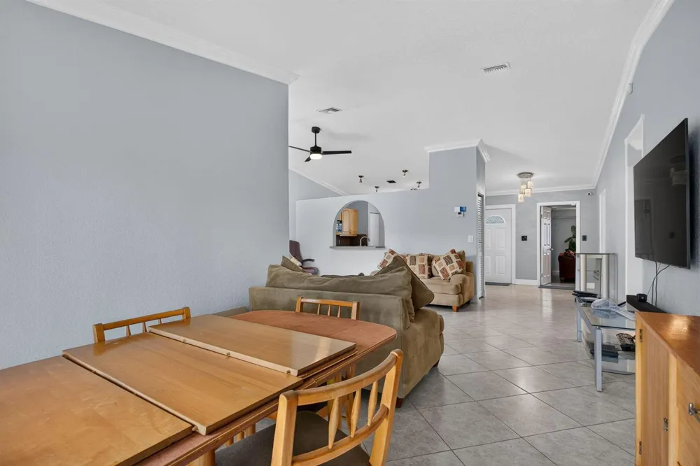 7516 NW 88th Terrace Tamarac, FL 33321