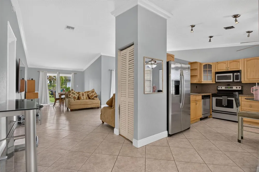 7516 NW 88th Terrace Tamarac, FL 33321