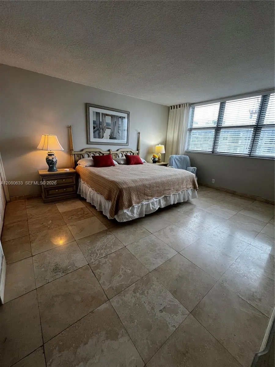 9225 Collins Ave #1003 Surfside, FL 33154