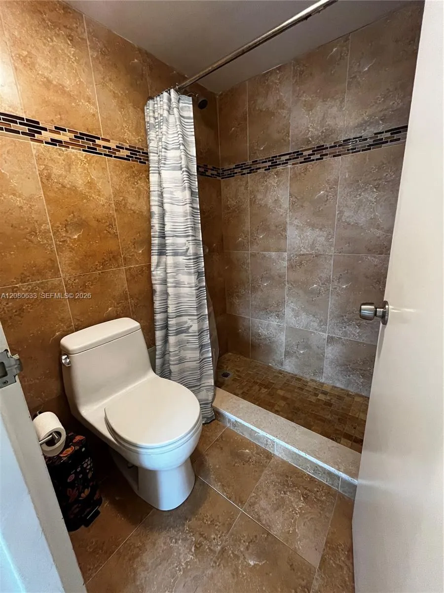 9225 Collins Ave #1003 Surfside, FL 33154