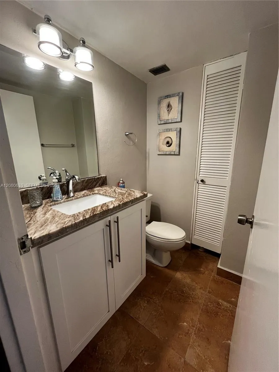 9225 Collins Ave #1003 Surfside, FL 33154