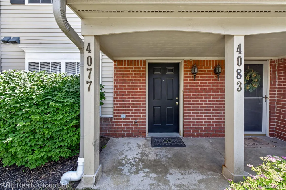 4077 Berkeley Ave Canton Charter Township, MI 48188