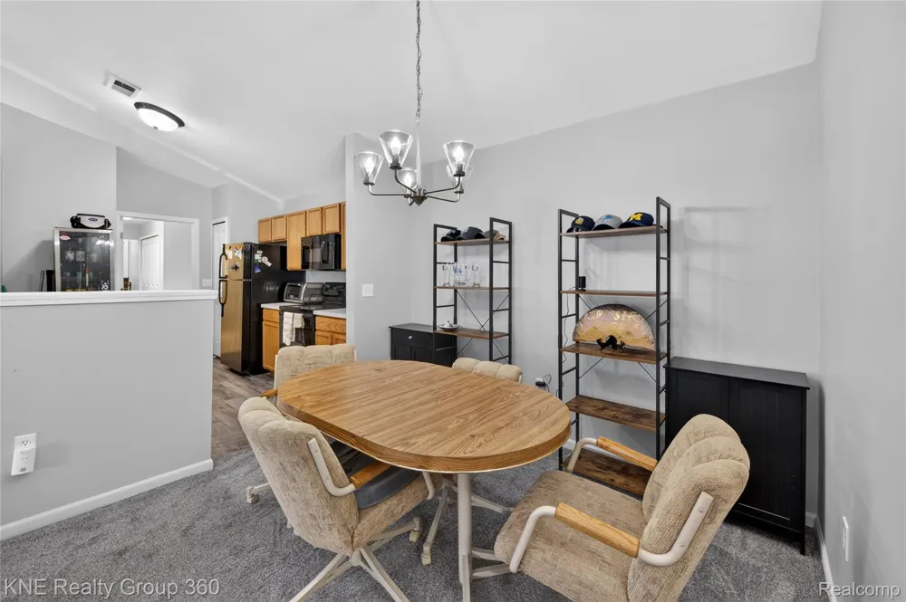 4077 Berkeley Ave Canton Charter Township, MI 48188
