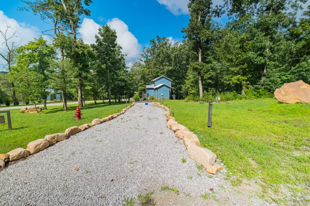 246 Hemlock Cv Tracy City, TN 37387