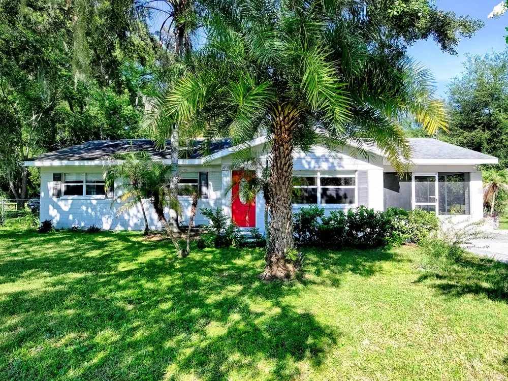 1361 PETERS DRIVE Leesburg, FL 34748