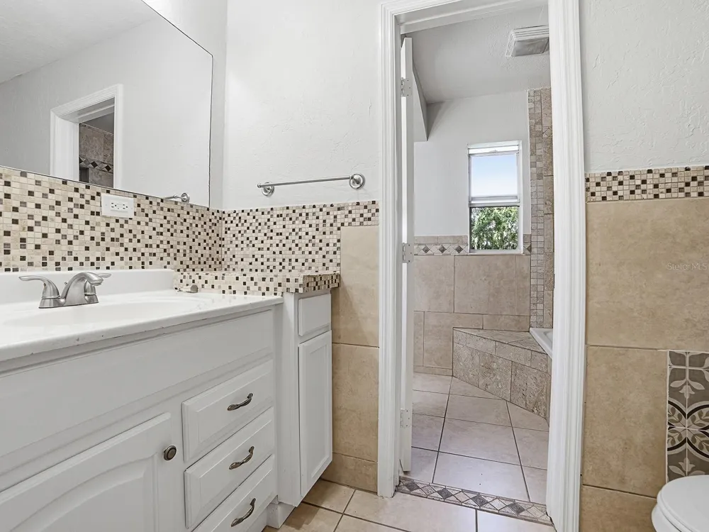 1361 PETERS DRIVE Leesburg, FL 34748