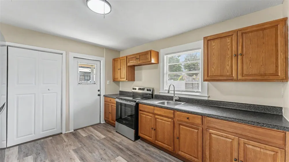 14 W JOHNSON AVENUE Lake Wales, FL 33853