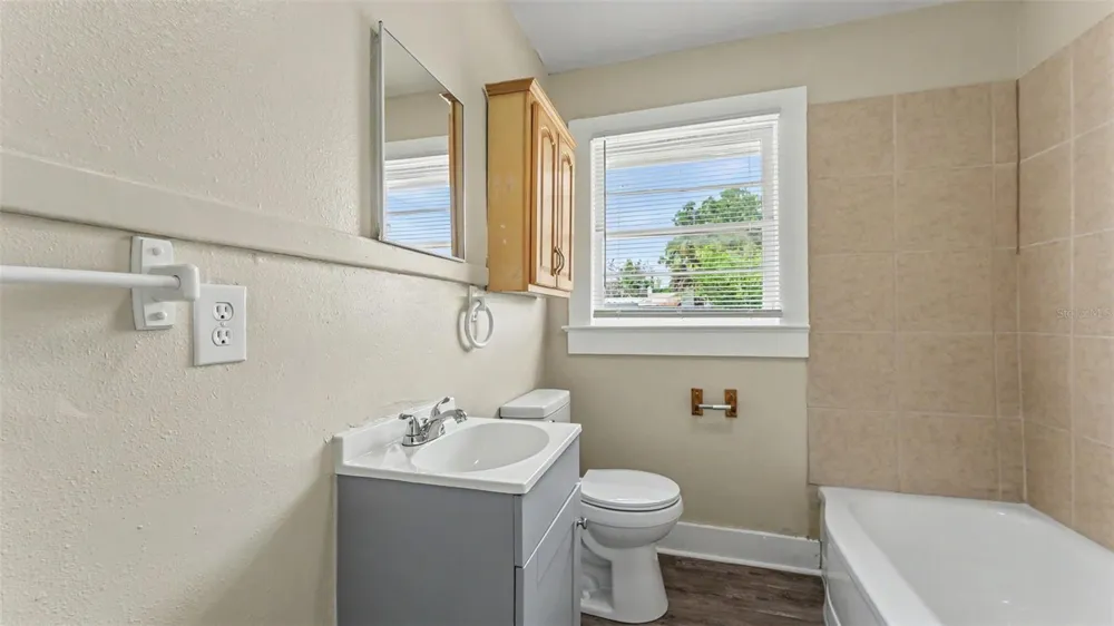 14 W JOHNSON AVENUE Lake Wales, FL 33853