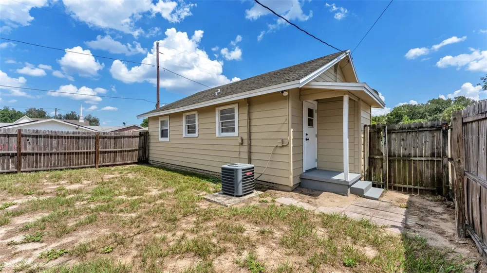 14 W JOHNSON AVENUE Lake Wales, FL 33853