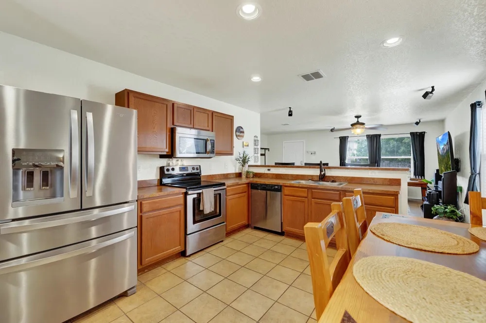 603 NW Crossing Drive New Braunfels, TX 78130