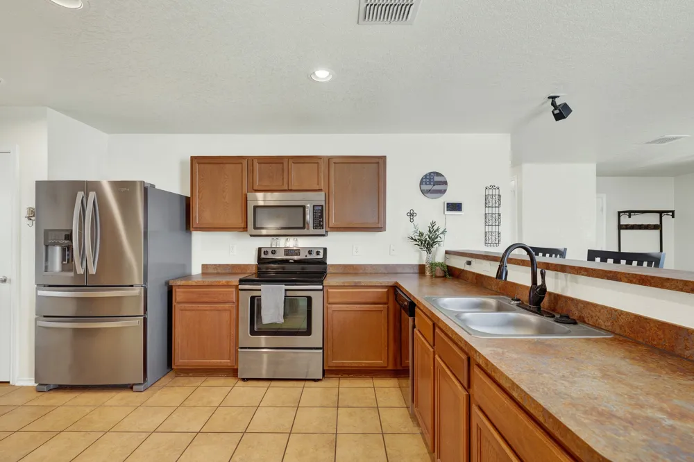 603 NW Crossing Drive New Braunfels, TX 78130