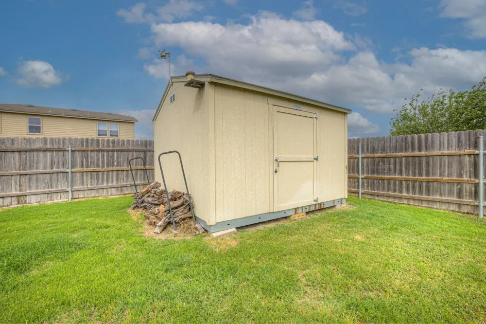 603 NW Crossing Drive New Braunfels, TX 78130