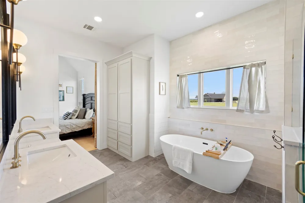 861 Brindley Road Maypearl, TX 76064