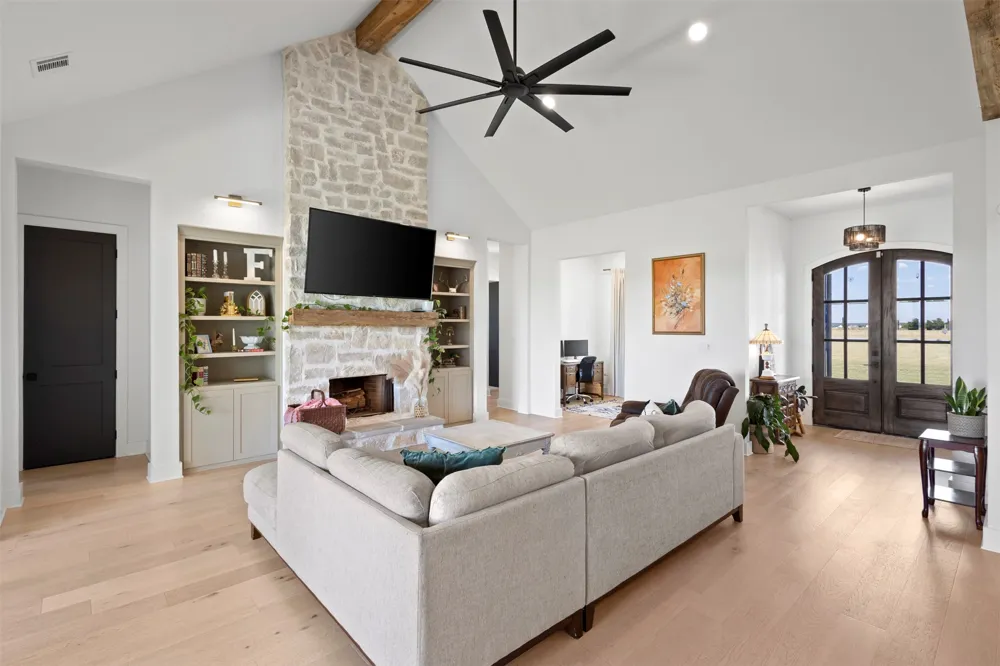 861 Brindley Road Maypearl, TX 76064