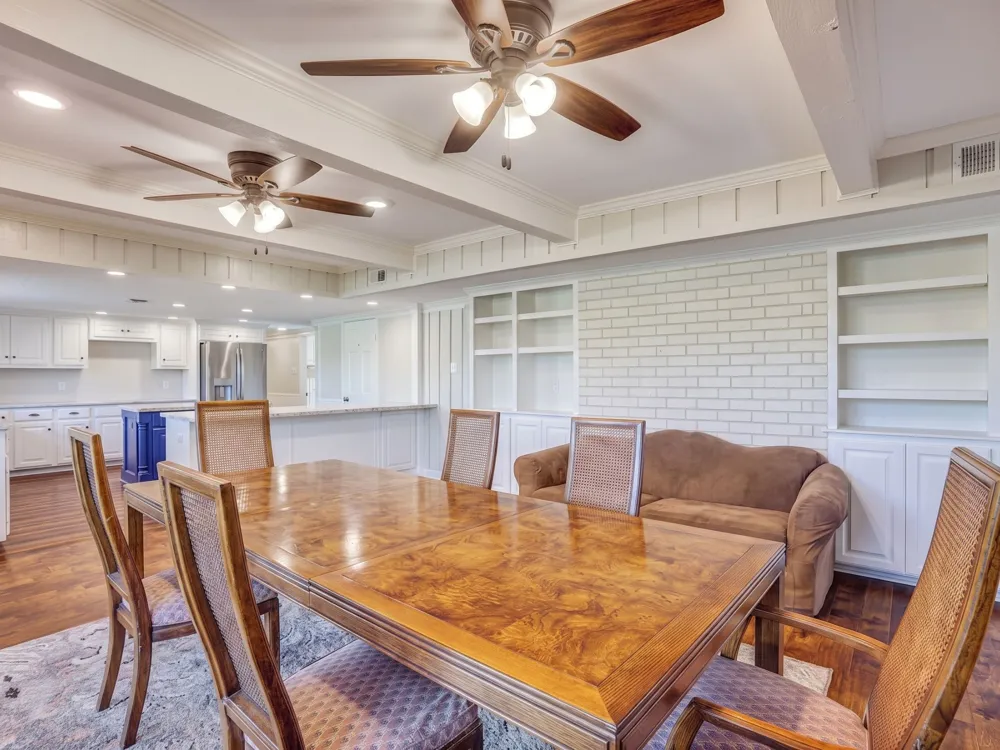 601 E Collard_ Street Madisonville, TX 77864