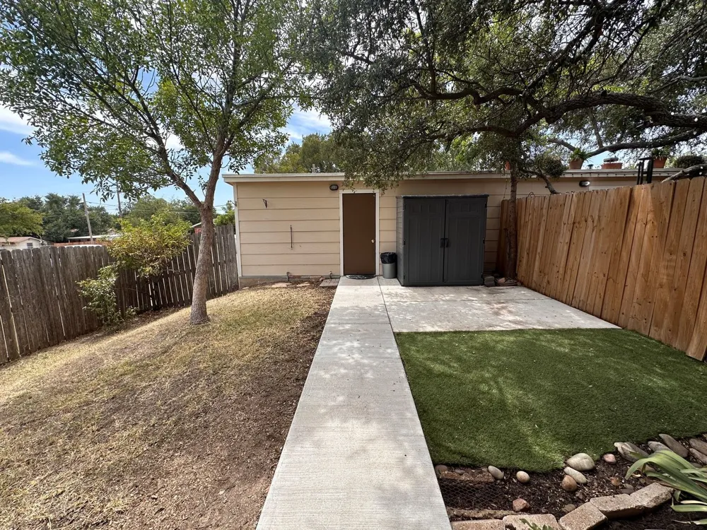 1601 14th Brownwood, TX 76801