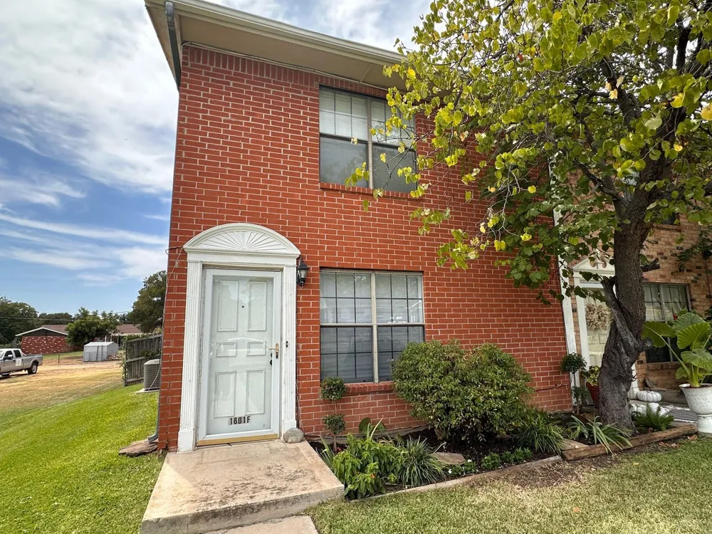 1601 14th Brownwood, TX 76801