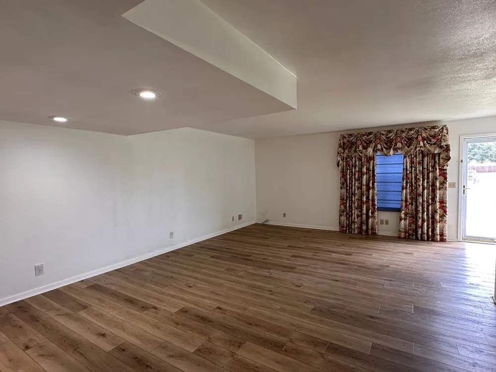 1601 14th Brownwood, TX 76801