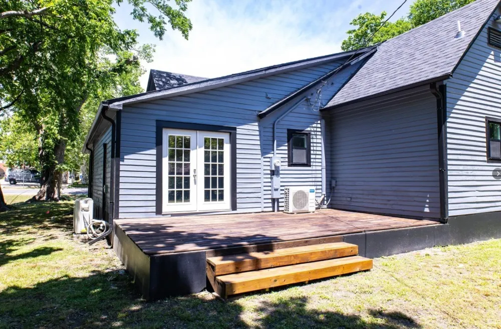 223 E Shreveport Street Van Alstyne, TX 75495