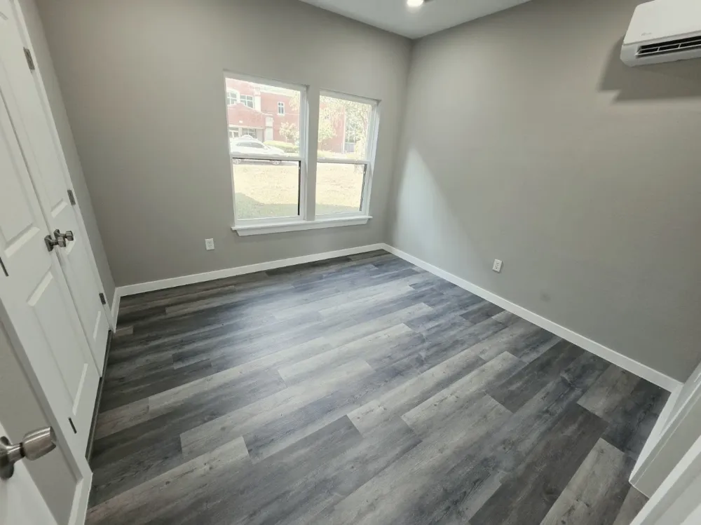223 E Shreveport Street Van Alstyne, TX 75495