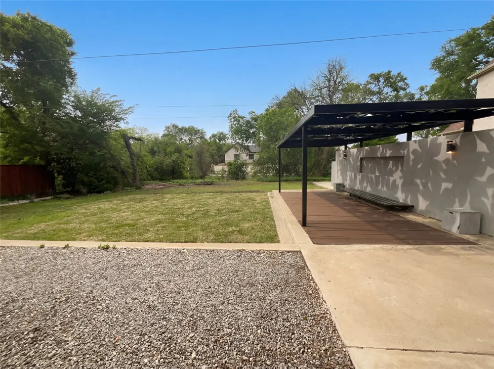 7121 Winding Creek Road Dallas, TX 75252
