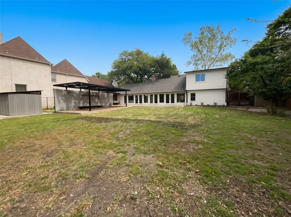 7121 Winding Creek Road Dallas, TX 75252