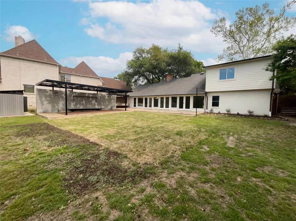 7121 Winding Creek Road Dallas, TX 75252