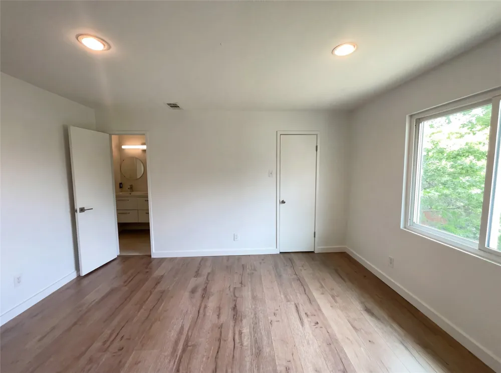 7121 Winding Creek Road Dallas, TX 75252