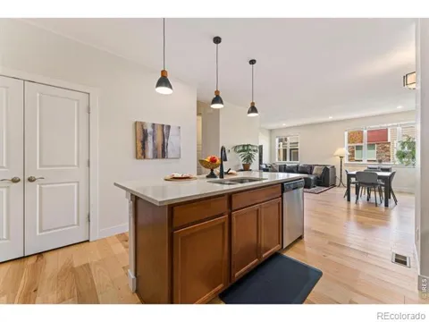 671 Robert St #671