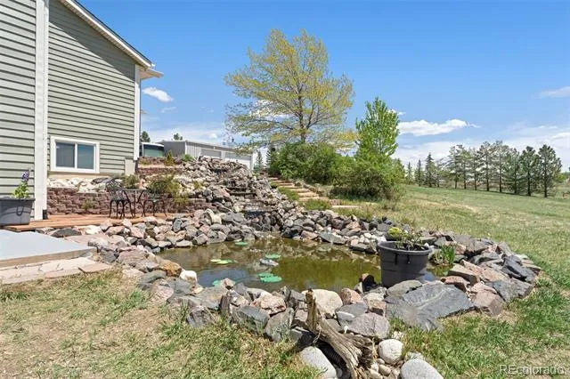 8191 Sun Country Drive Elizabeth, CO 80107