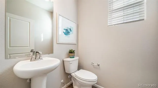 10084 Salem Court Commerce City, CO 80022