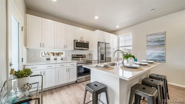 10084 Salem Court Commerce City, CO 80022