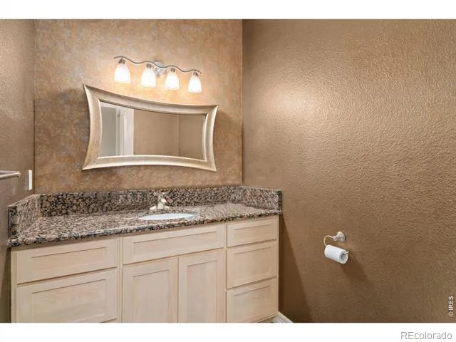 7182 Lakota Lakes Road Johnstown, CO 80534