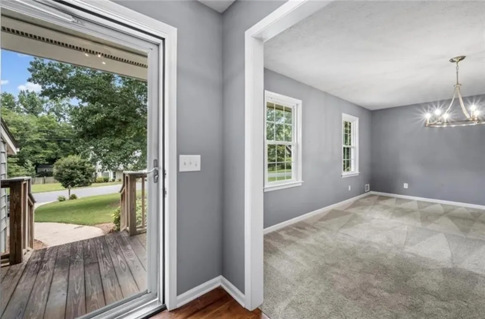 392 Heritage Lane Alpharetta, GA 30009