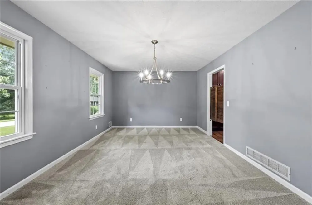 392 Heritage Lane Alpharetta, GA 30009