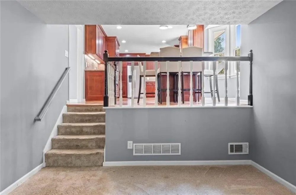 392 Heritage Lane Alpharetta, GA 30009