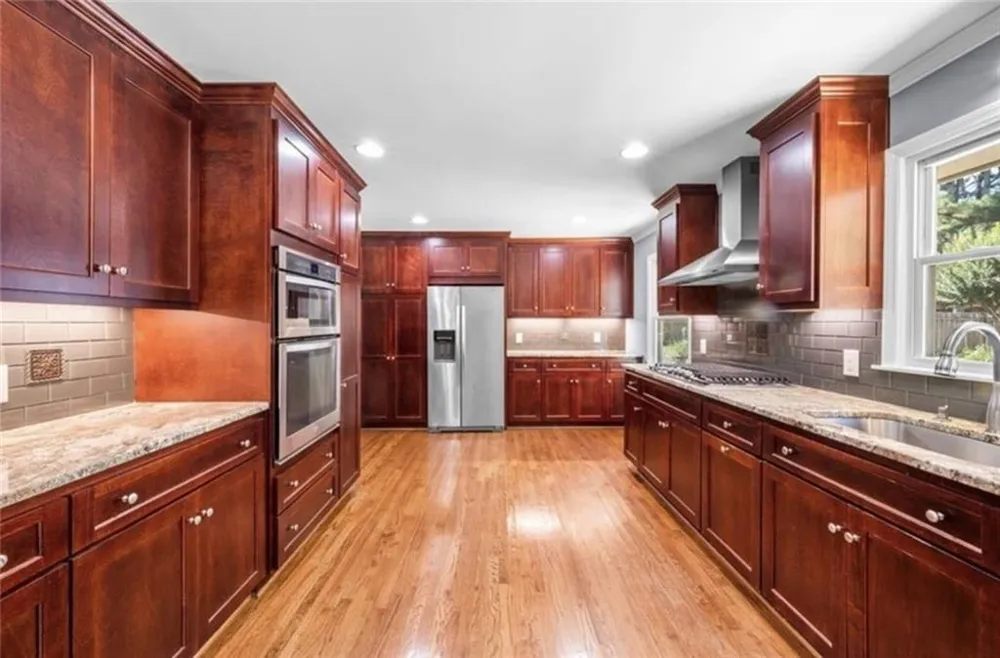392 Heritage Lane Alpharetta, GA 30009