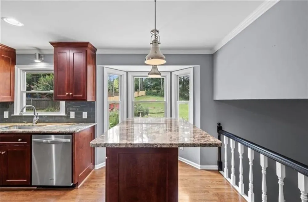 392 Heritage Lane Alpharetta, GA 30009