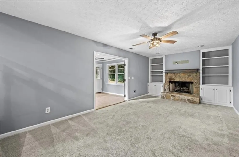 392 Heritage Lane Alpharetta, GA 30009